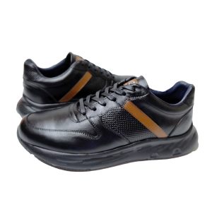 Tenis Casual Negro con Detalle Marrón